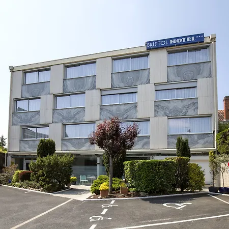 Hotel Bristol Logis Cit'hotel Centre 3*