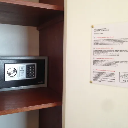 Bristol Logis Cit'hotel Centre 3* 페리괴