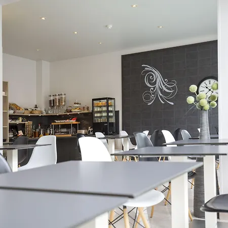 Hotell Bristol Logis Cit'hotel Centre 3*