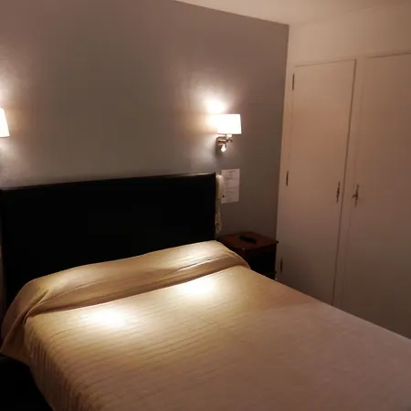 Bristol Logis Cit'hotel Centre 호텔 3*