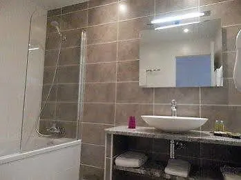 Hotel Cit'Hotel Bristol Perigueux Centre 3*