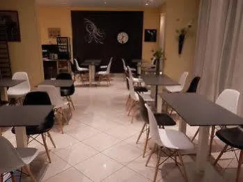 Hotel Bristol Logis Cit'hotel Centre 3*