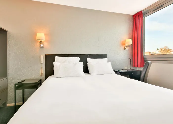 Hotel Bristol Logis Cit'hotel Centre