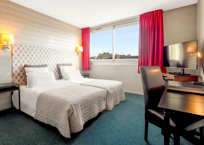 Bristol Logis Cit'hotel Centre Отель 3*