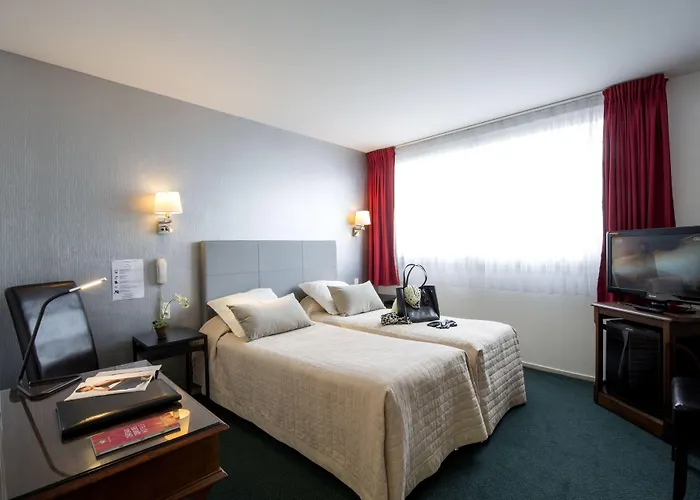 فندق Bristol Logis Cit'hotel Centre