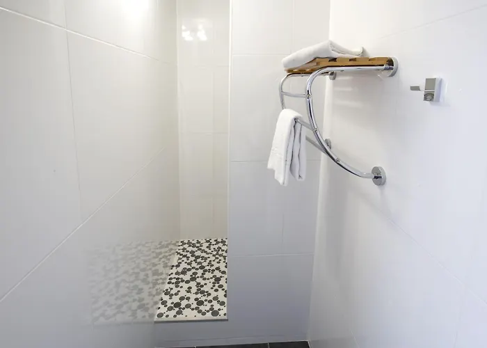 Bristol Logis Cit'hotel Centre 3*