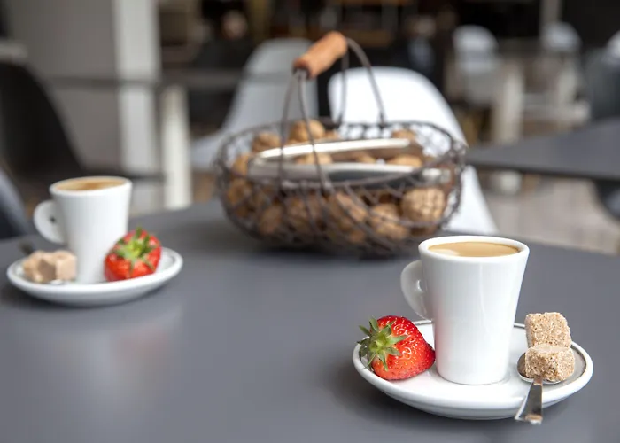 فندق Bristol Logis Cit'hotel Centre Périgueux