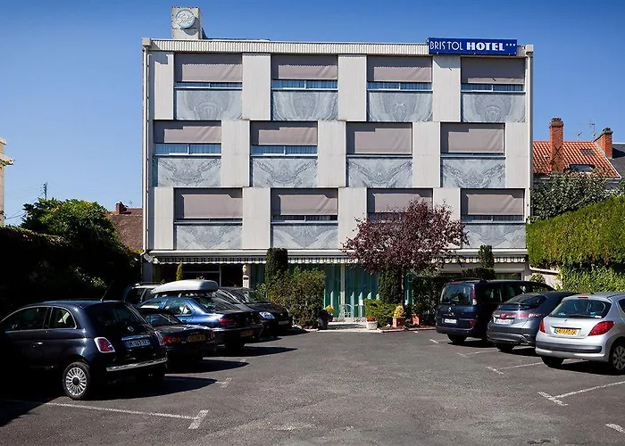 Bristol Logis Cit'hotel Centre ペリグー