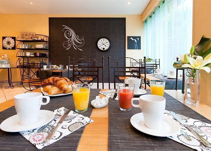 Bristol Logis Cit'hotel Centre فندق 3*