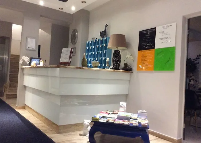 فندق Bristol Logis Cit'hotel Centre