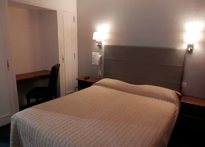 فندق Bristol Logis Cit'hotel Centre